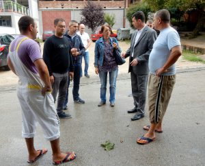 ЗБОГ ХАВАРИЈЕ НА ЦЕВОВОДУ СТАНОВНИЦИ ПАЛИЛУЛЕ БЕЗ ВОДЕ